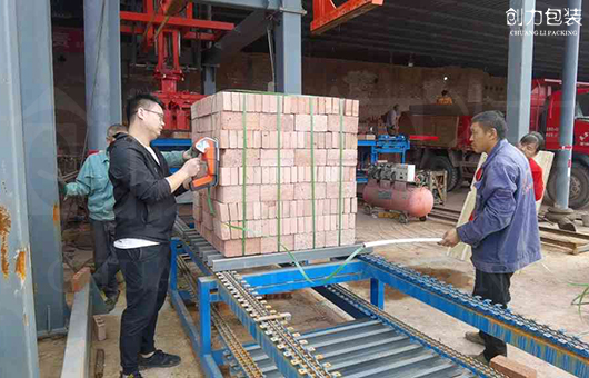 砖厂打包3.jpg 砖厂打包3.jpg