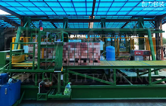 砖厂打捆设备选半自动还是全自动好