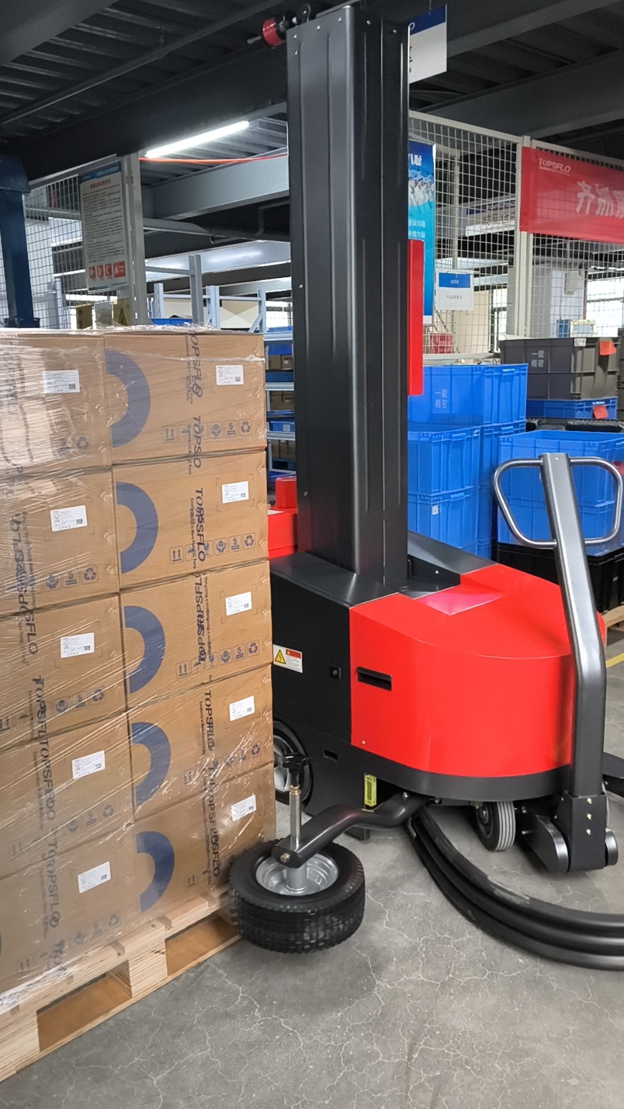 告别产品绕机器！创力自走式缠绕机，让打包更灵活、更高效